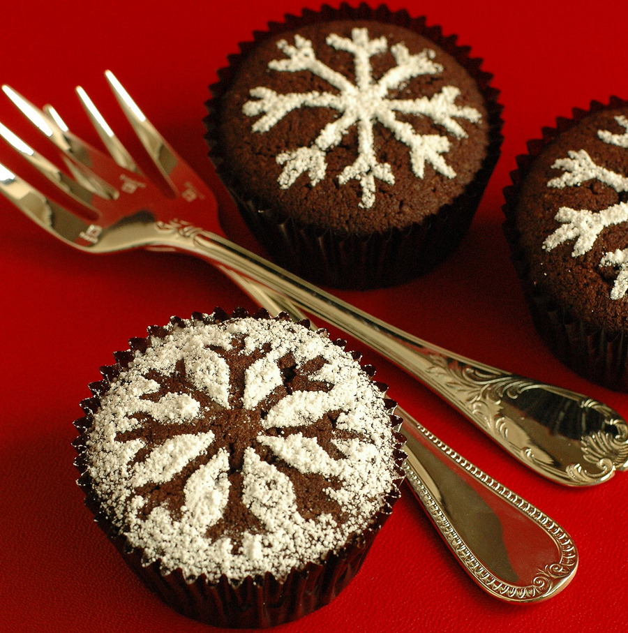 20 Cute Christmas Cupcake Decorating Ideas