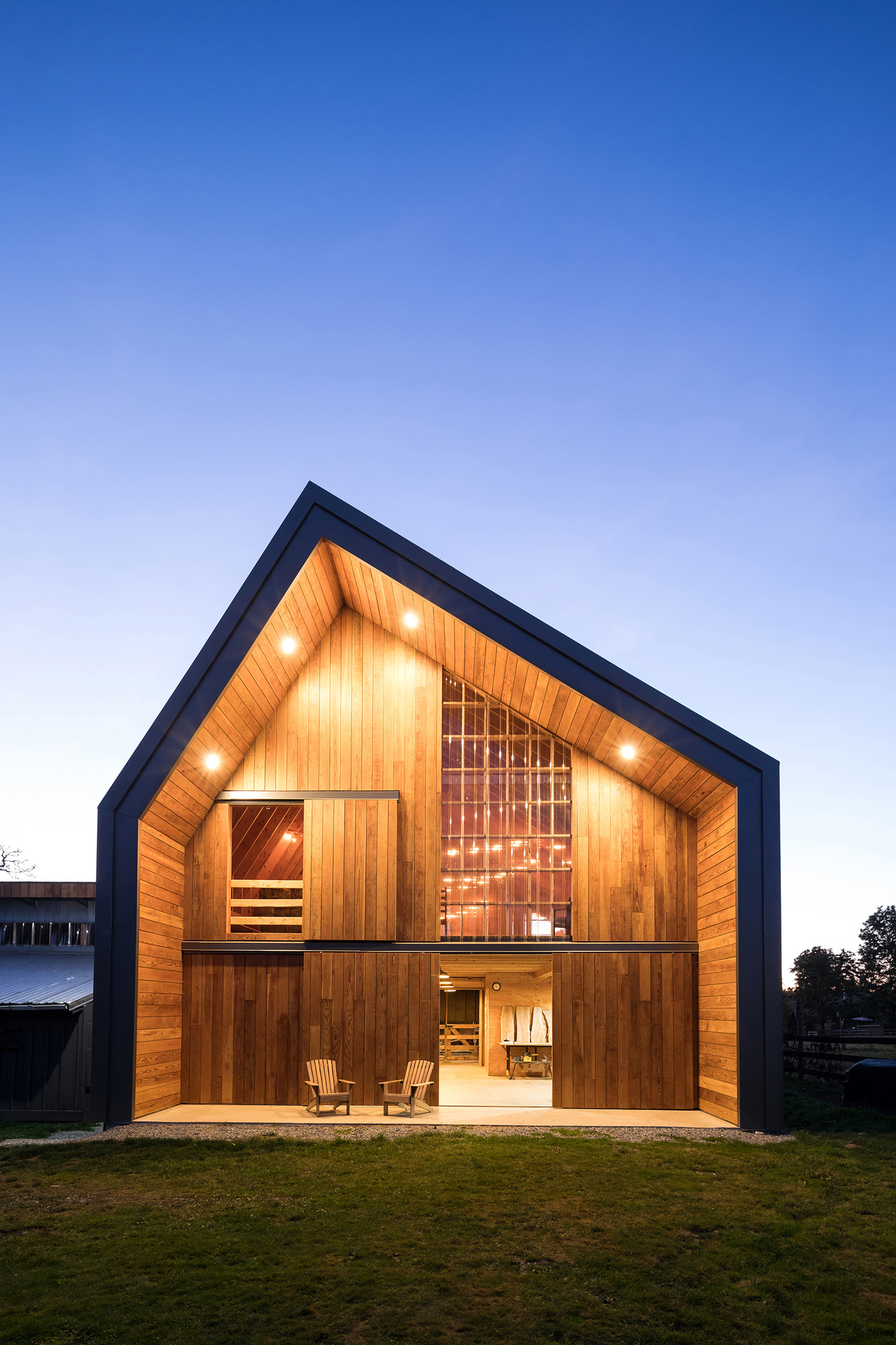 Modern Wooden Barn by MOTIV Architects