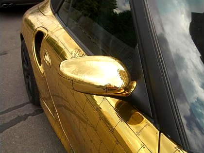 Golden cars on Moscow street