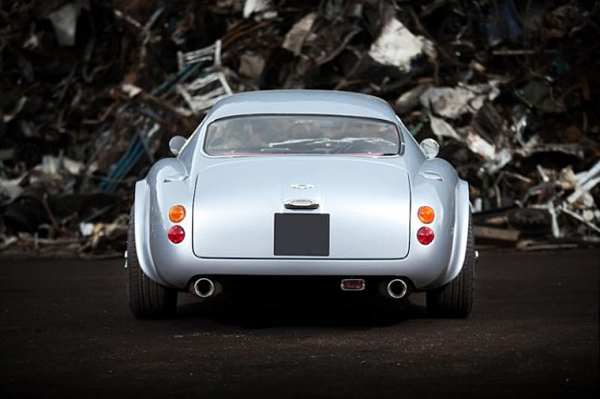 Aston Martin DB7 / DB4 GT Zagato Evocation