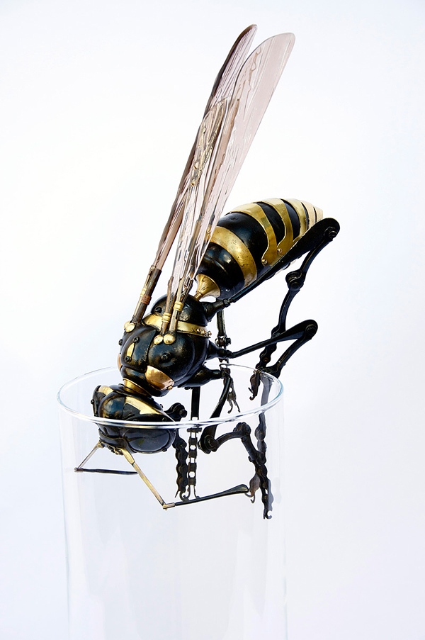 bee sculpture