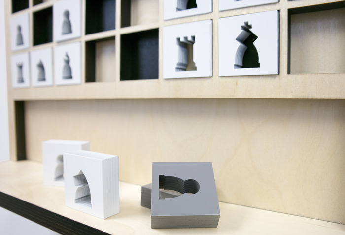 wall-hanging chessboard Mate