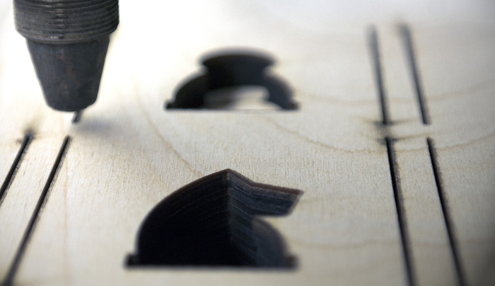 wall-hanging chessboard Mate
