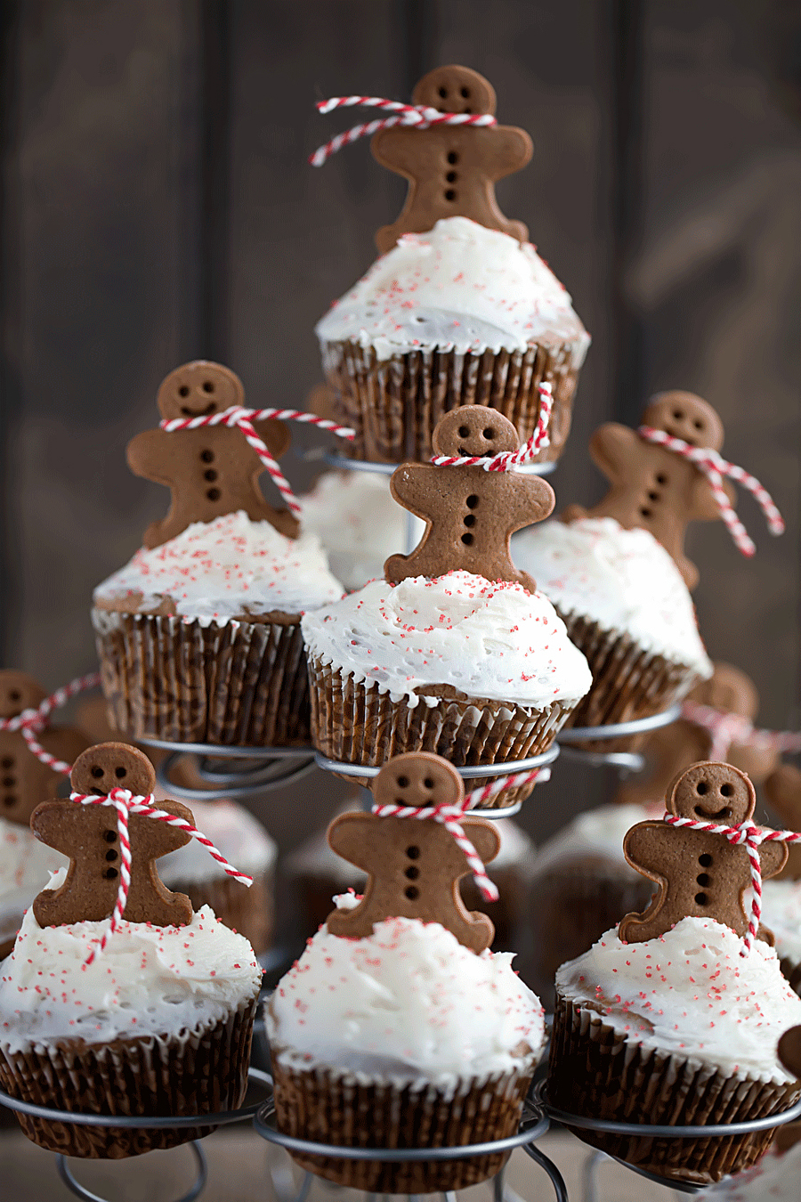 20 Cute Christmas Cupcake Decorating Ideas