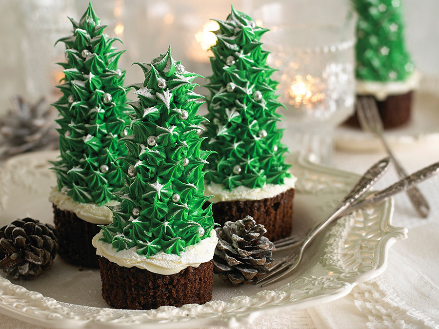 20 Cute Christmas Cupcake Decorating Ideas