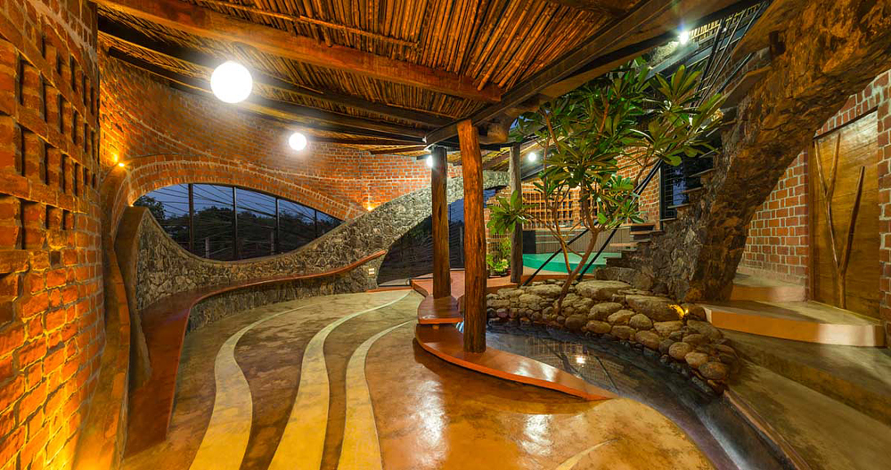 The Brick House by iSTUDIO Architecture