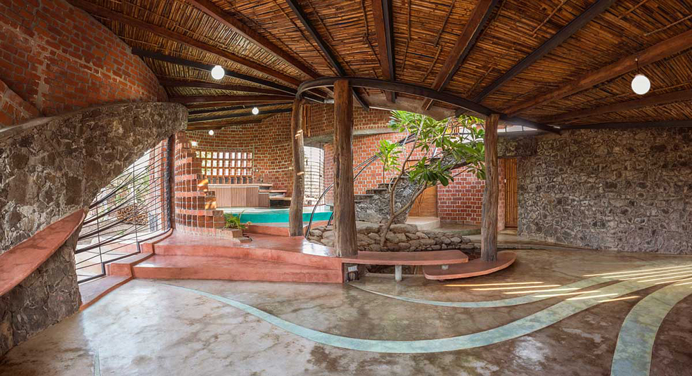 The Brick House by iSTUDIO Architecture