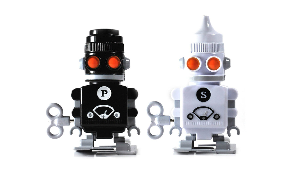 SUCK UK Salt and Pepper Robot Shakers