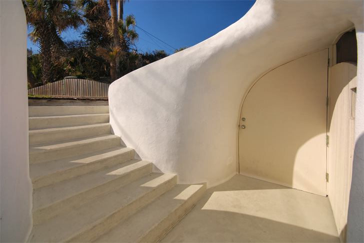 Dune House by William Morgan