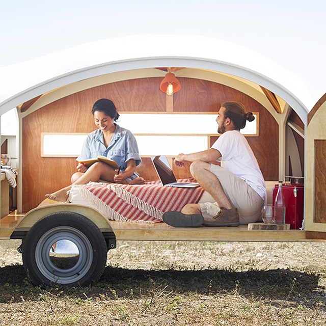 Hutte Hut Trailer