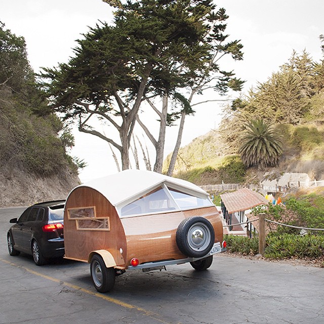 Hutte Hut Trailer