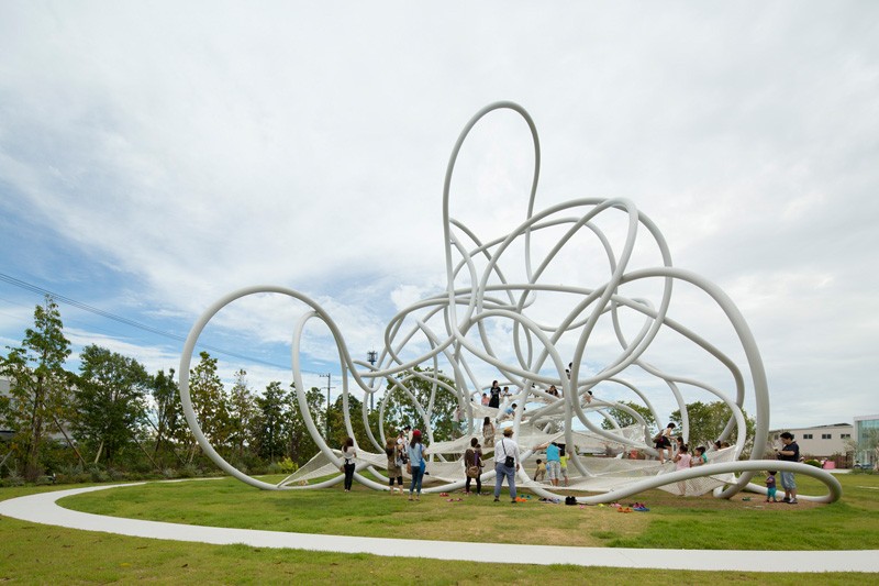 Sculptural Playground Forest Loops in Japan
