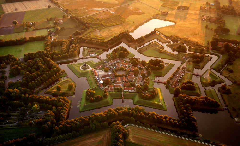 World Landmarks from a Bird's-Eye-View Captured by Drone