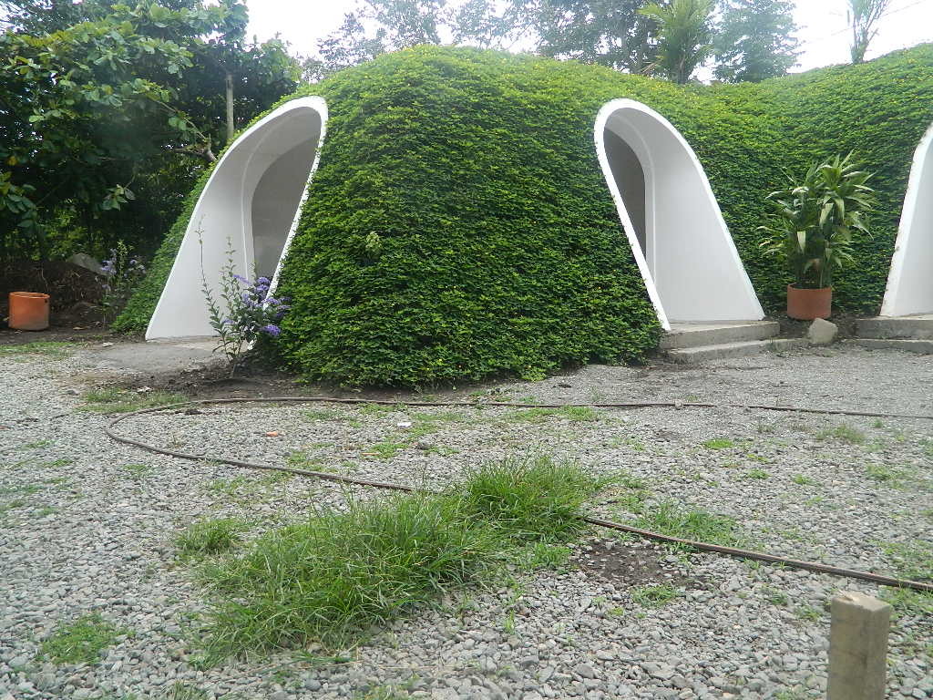 Company Builds Hobbit Houses In Just 3 Days