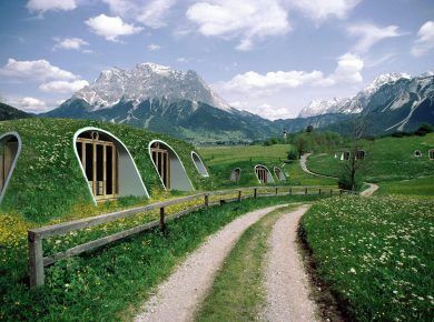 Company Builds Hobbit Houses In Just 3 Days