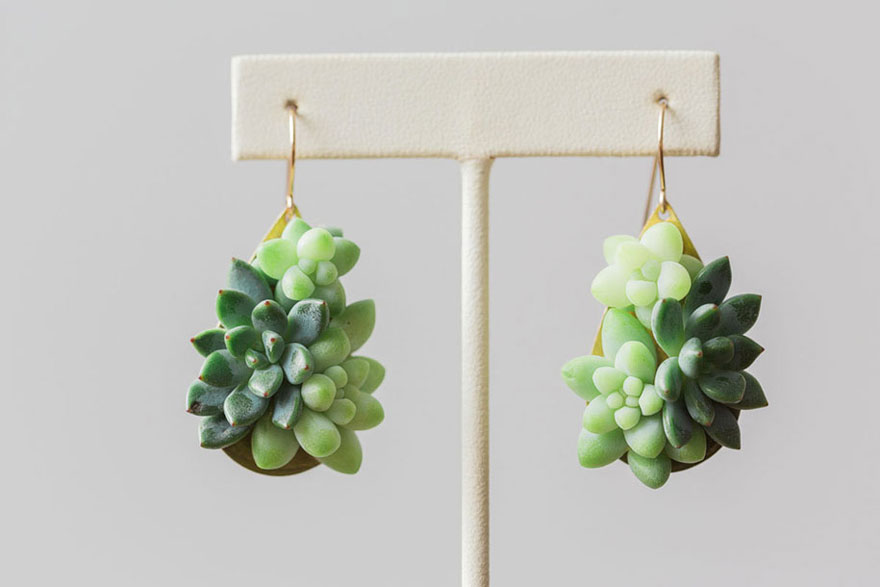 living jewelry