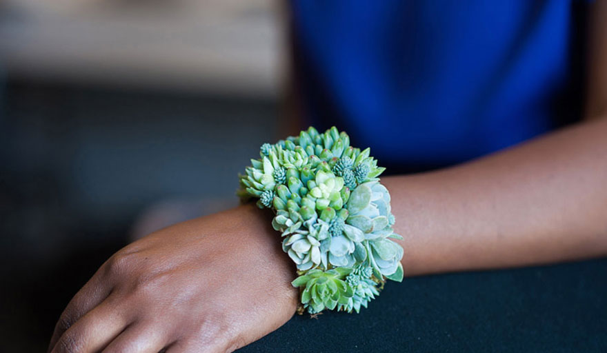 living jewelry