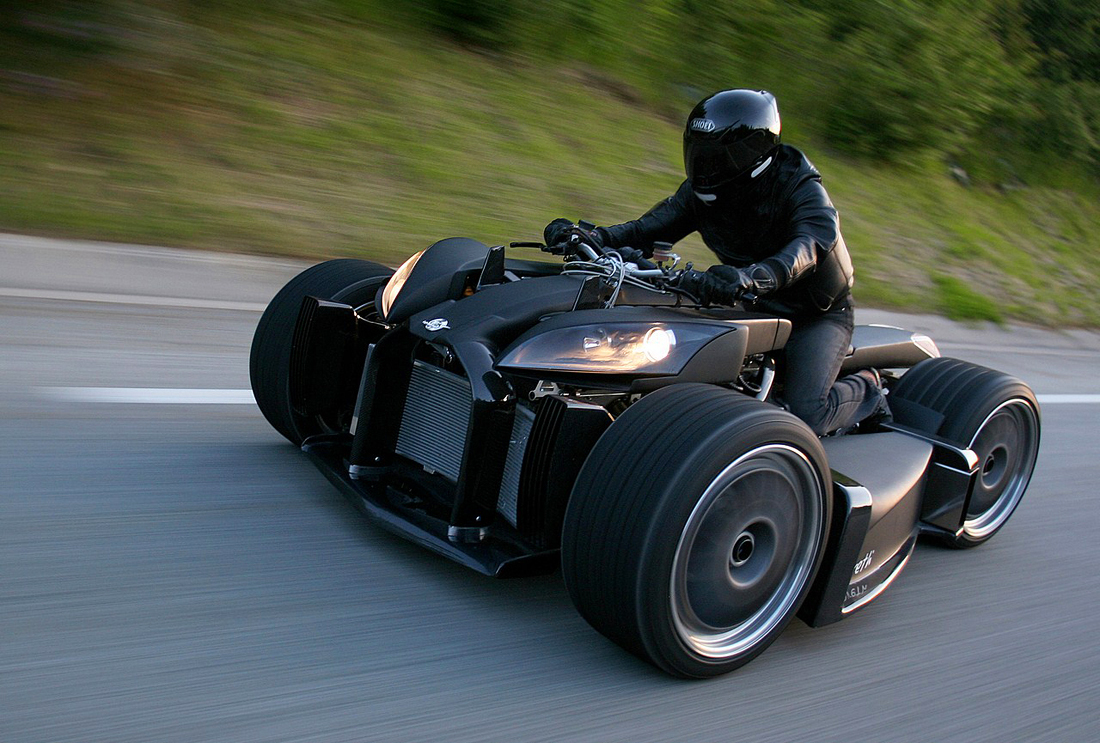 Lazareth Wazuma V12 Bike