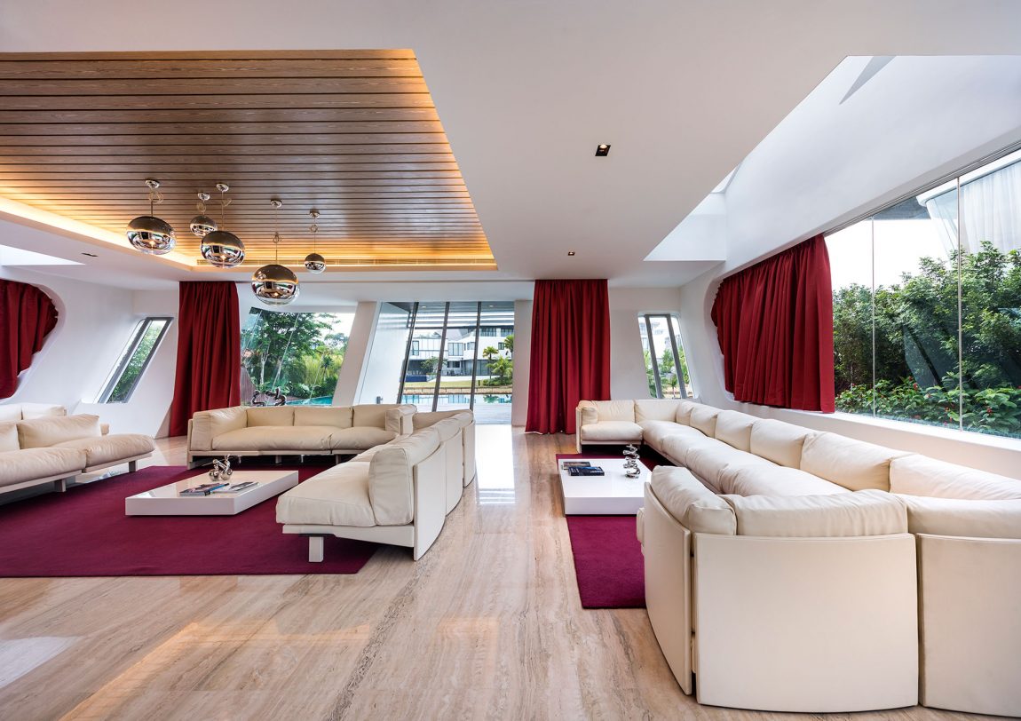 Modern Villa Mistral in Singapore