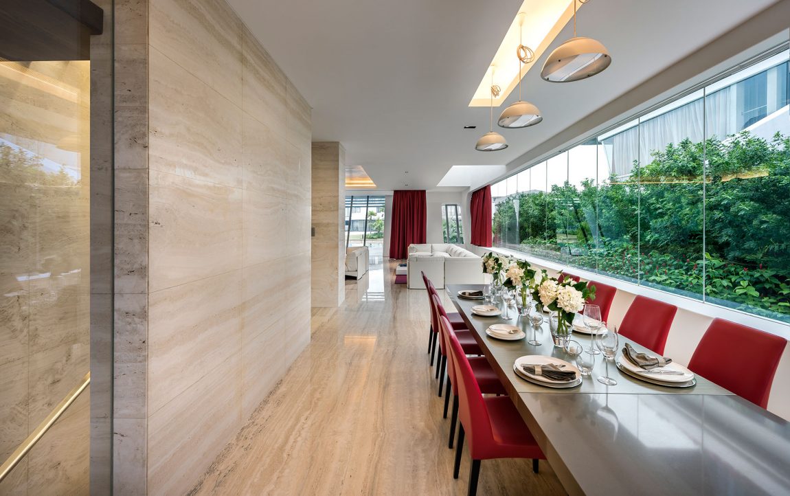 Modern Villa Mistral in Singapore