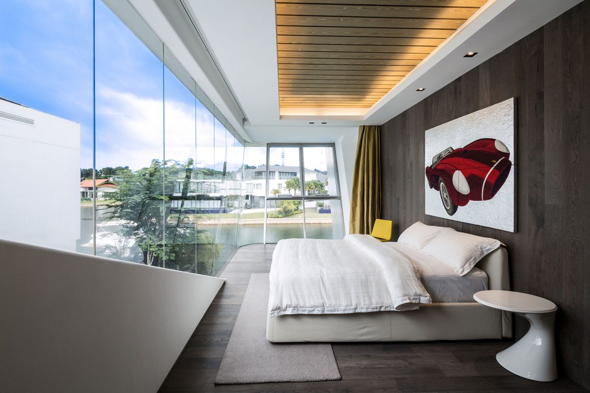 Modern Villa Mistral in Singapore