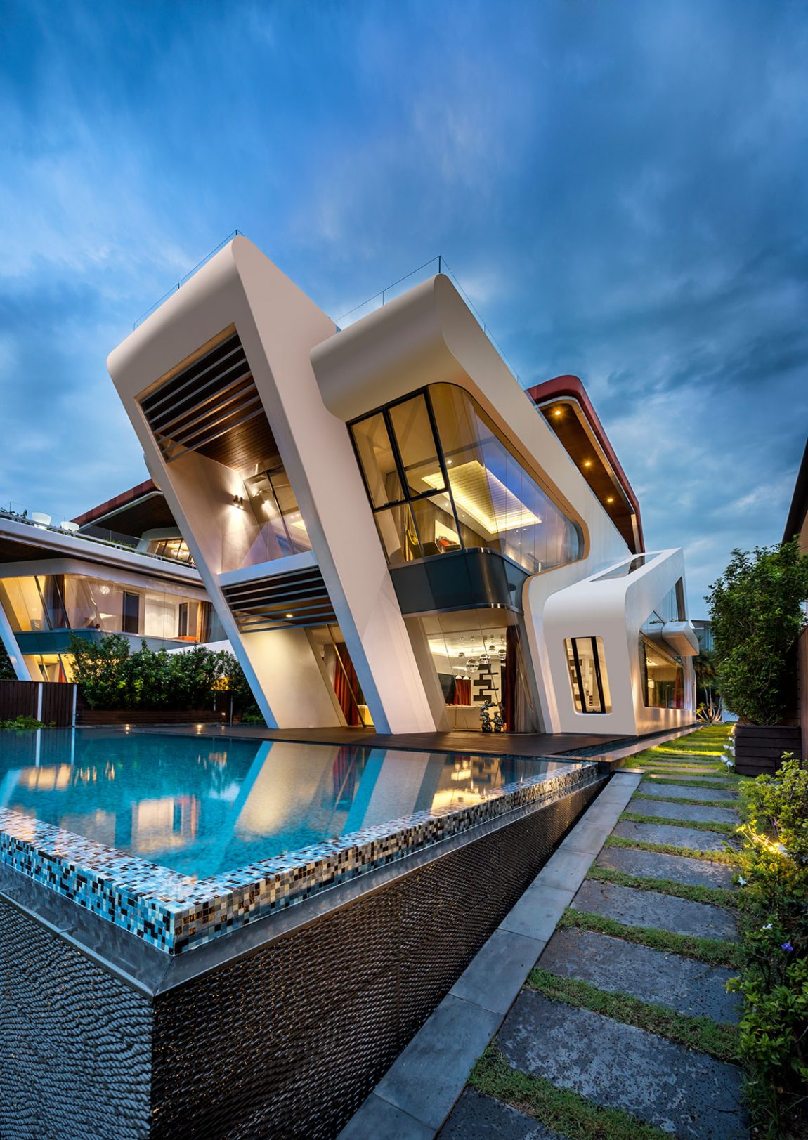 Modern Villa Mistral in Singapore