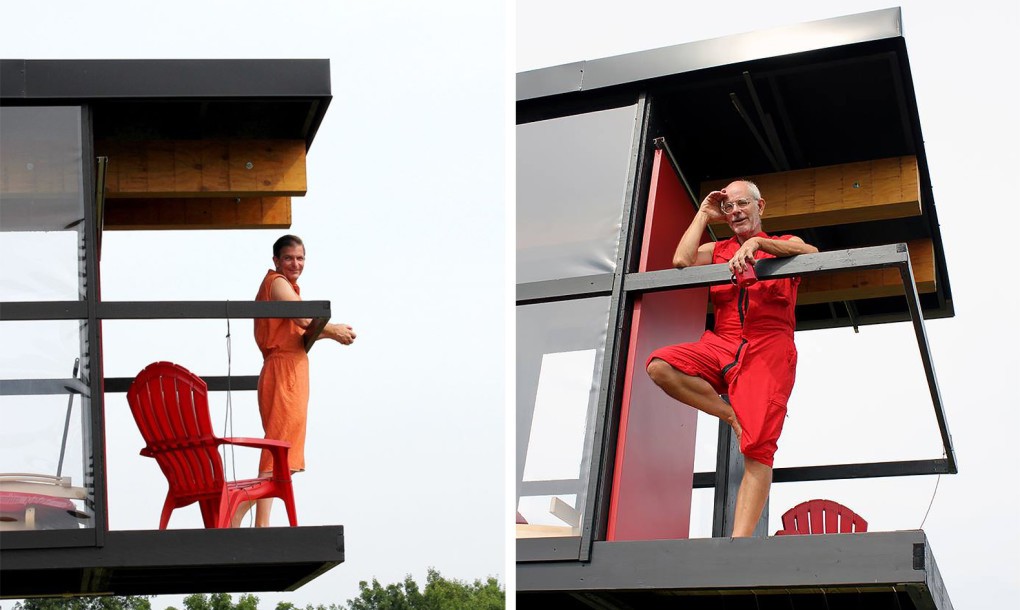 This House Built On A Single Column Can Rotate 360-Degrees