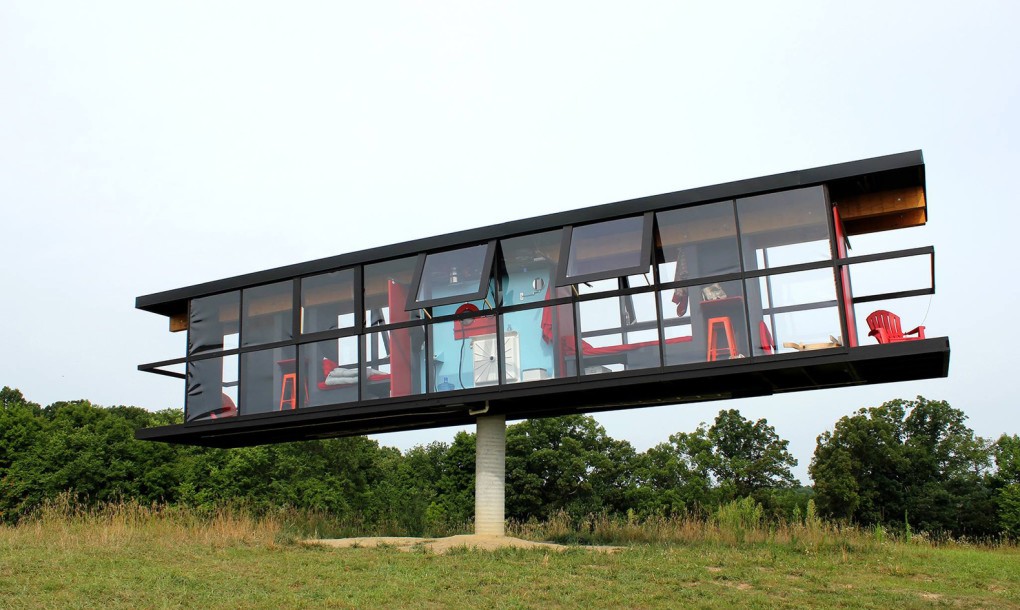 This House Built On A Single Column Can Rotate 360-Degrees