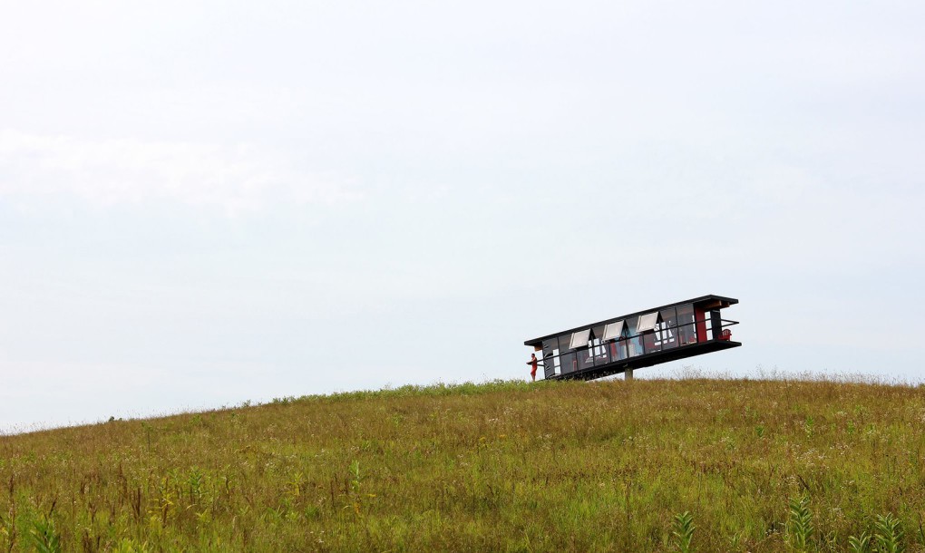 This House Built On A Single Column Can Rotate 360-Degrees
