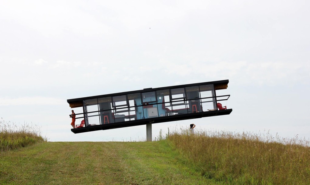 This House Built On A Single Column Can Rotate 360-Degrees