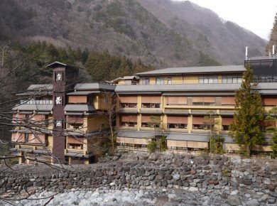 Nishiyama Onsen Keiunkan - Over 1300 Years Old Hotel