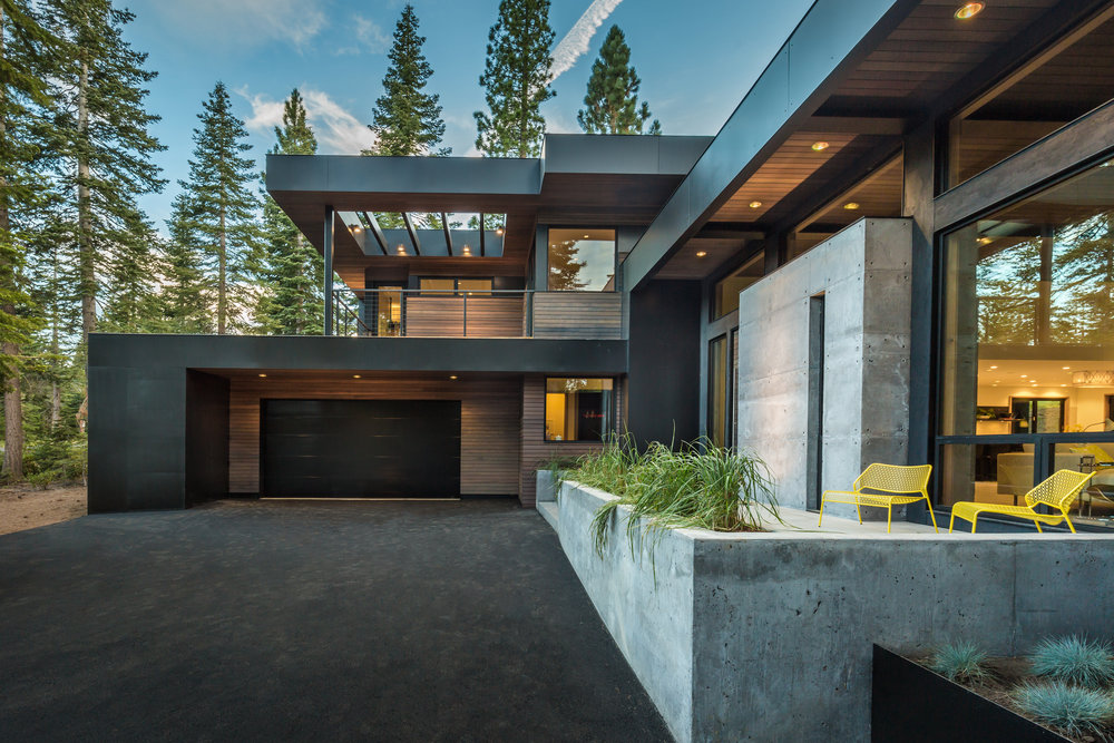 Contemporary California House In The Forest