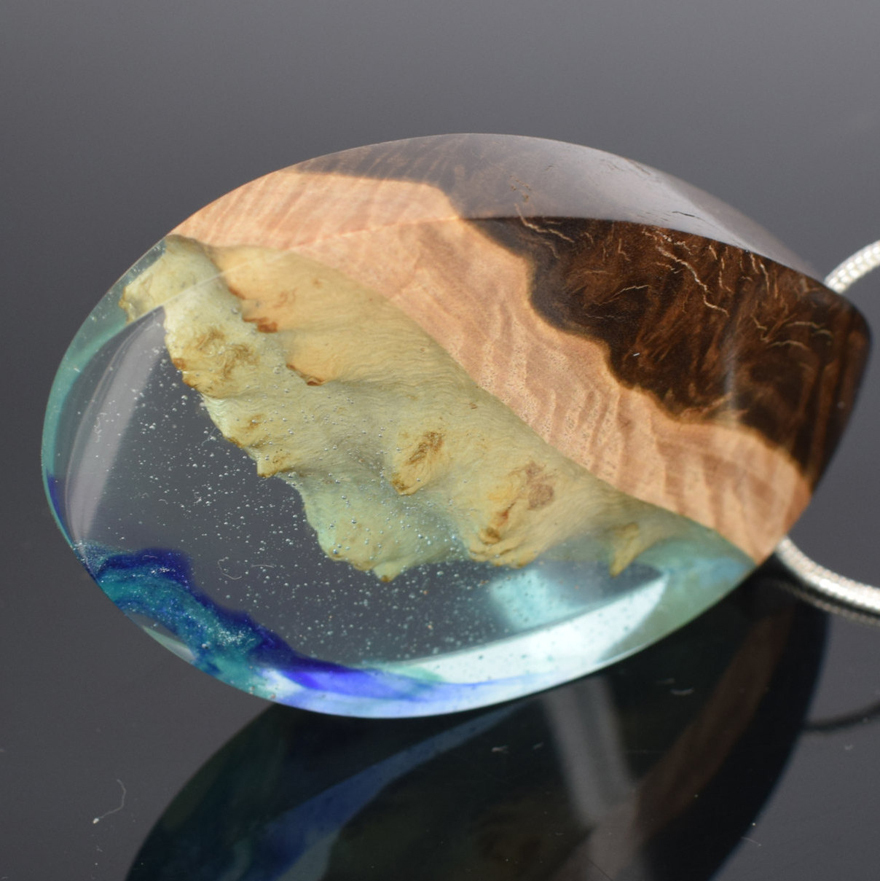 wood and resin jewellery
