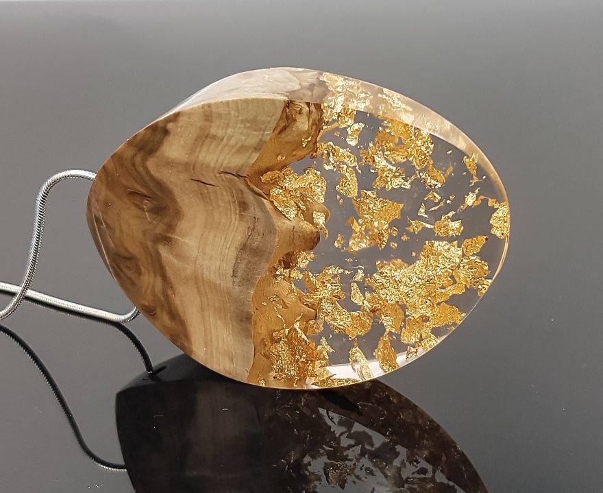 wood and resin jewellery