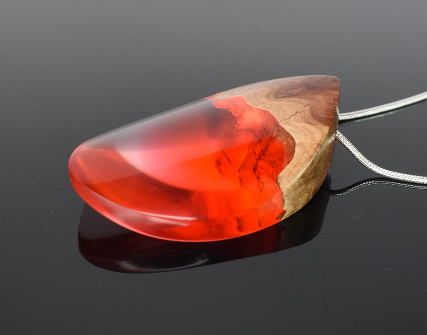 resin jewellery