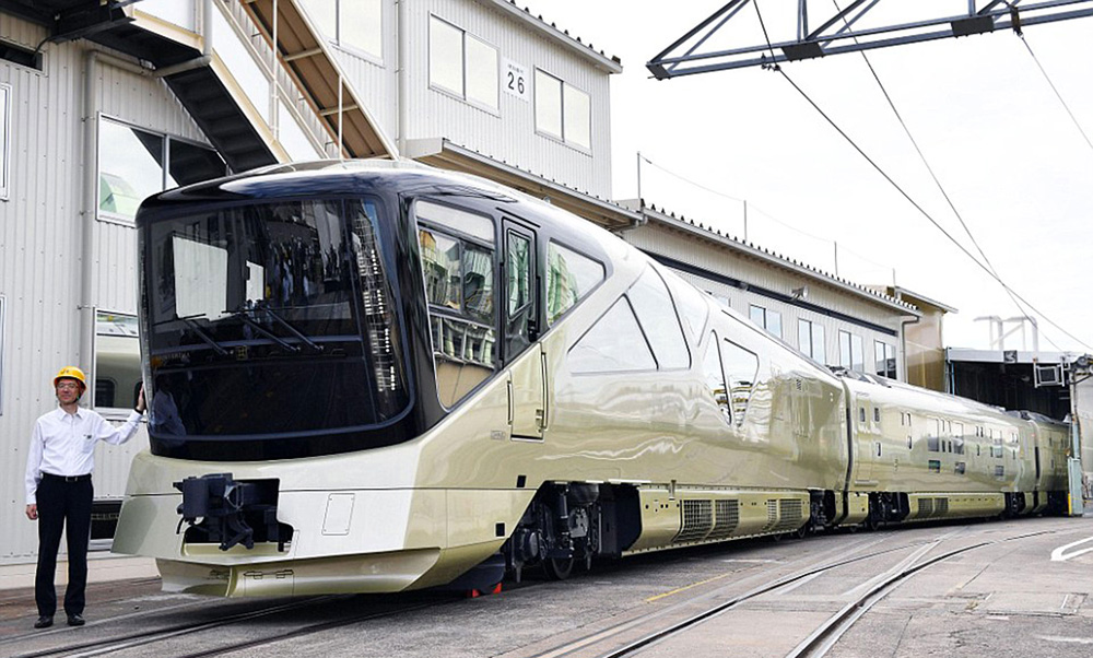 luxury train