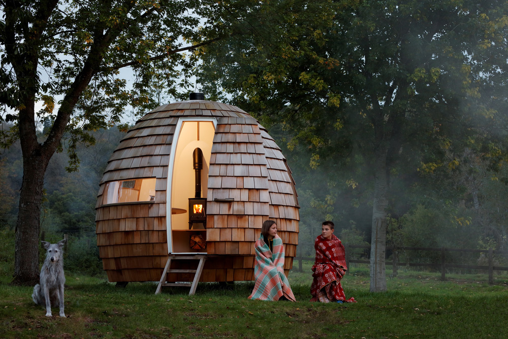 Round Tiny House 'Escape Pod' by Podmakers