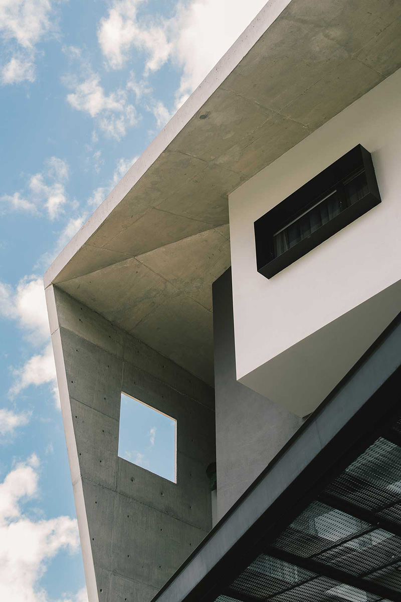 concrete house construction