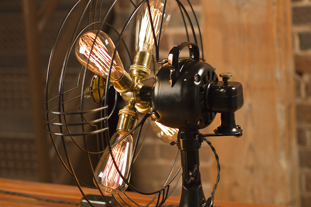 Dan Cordero Fan Lamp