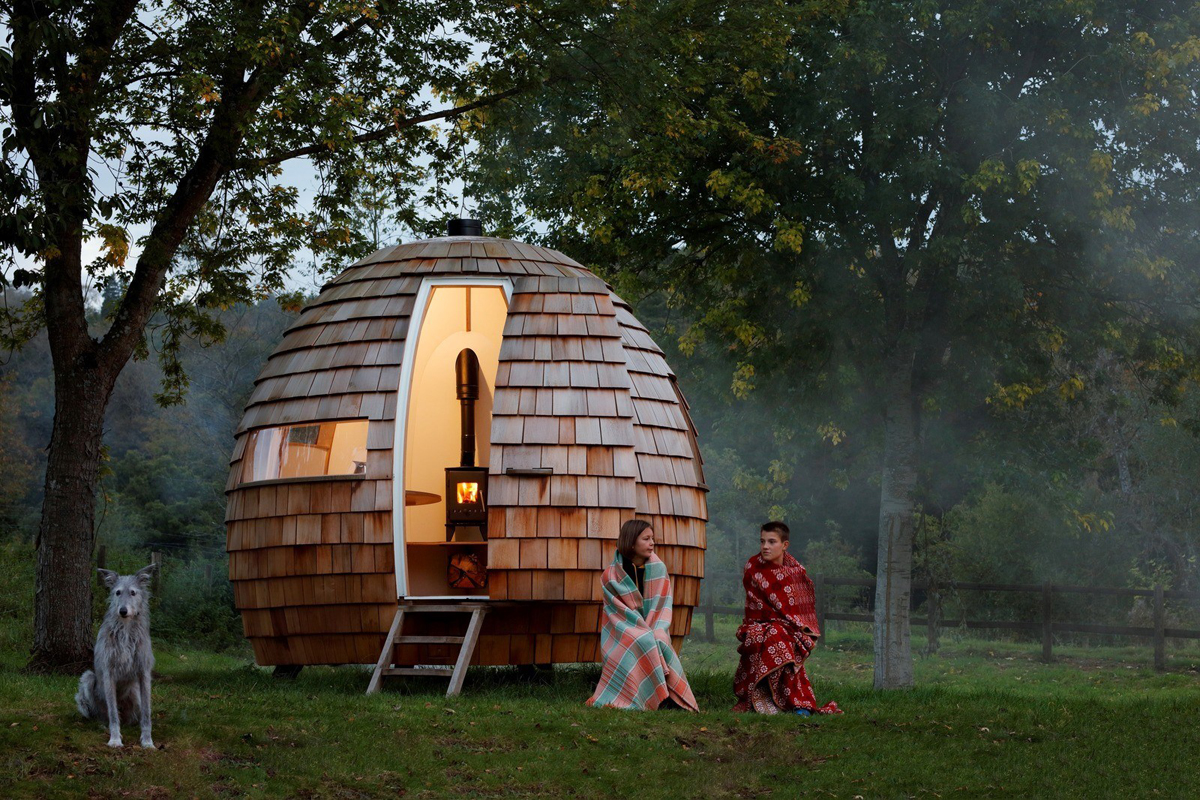 Round Tiny House 'Escape Pod' by Podmakers