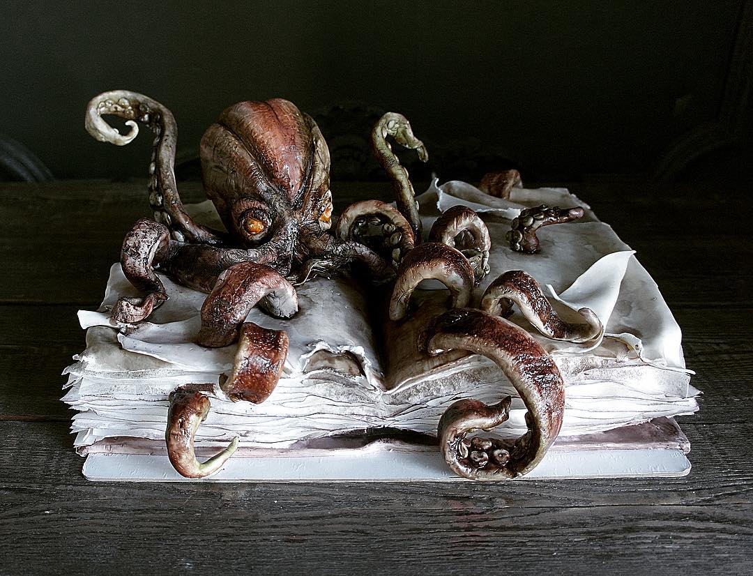 cake with realistic octopus