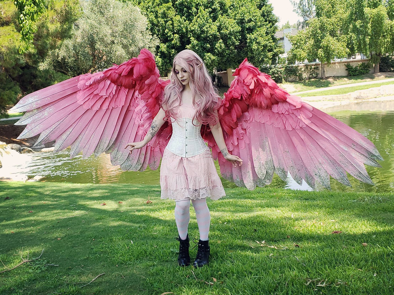 Life-like Giant Feathered Wings by Alexis Noriega