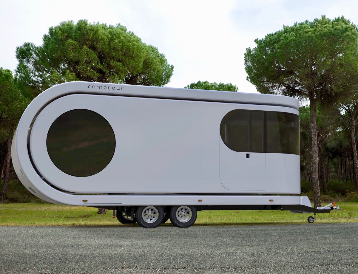 Futuristic Caravan Expands to Reveal Huge Party Deck