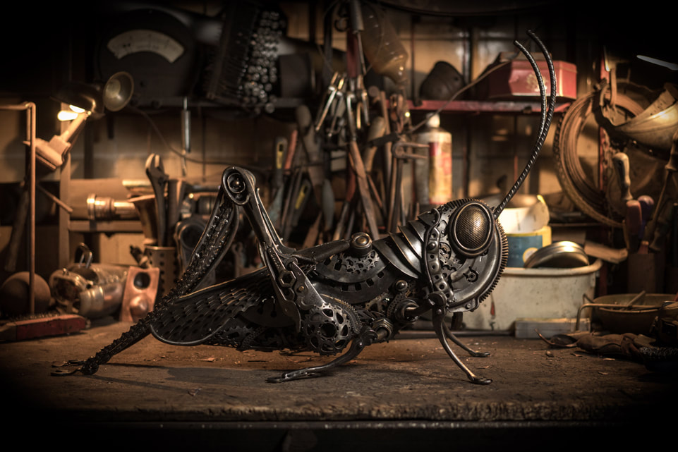 grasshopper metal sculpture