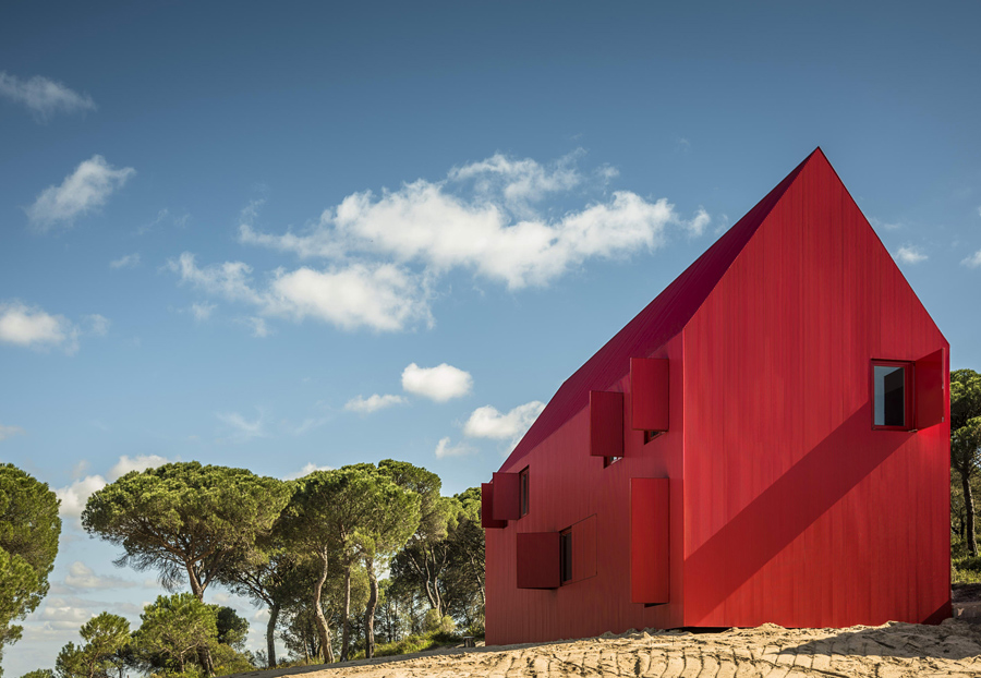 Modern Minimalist Red House in Portugal