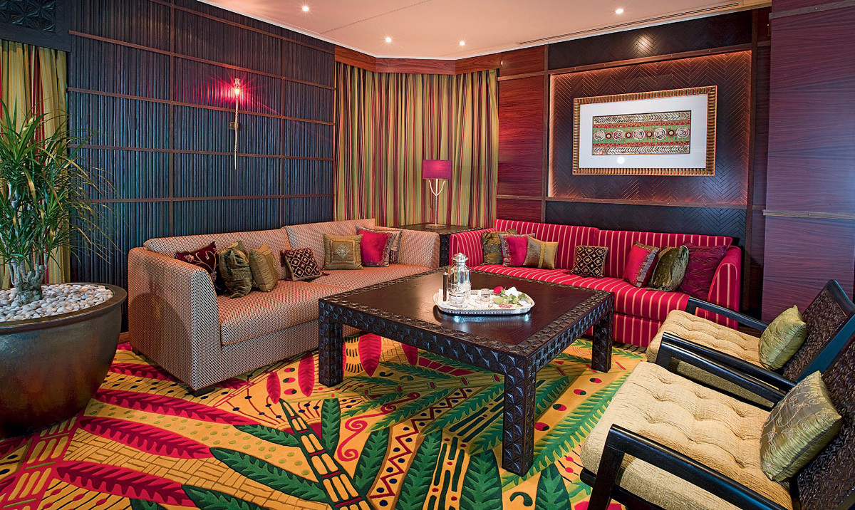 dubai yacht interior 