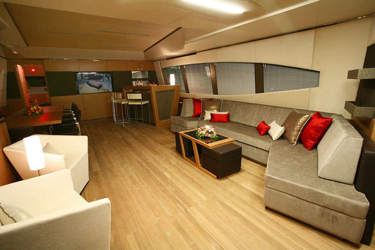 lady moura interior 