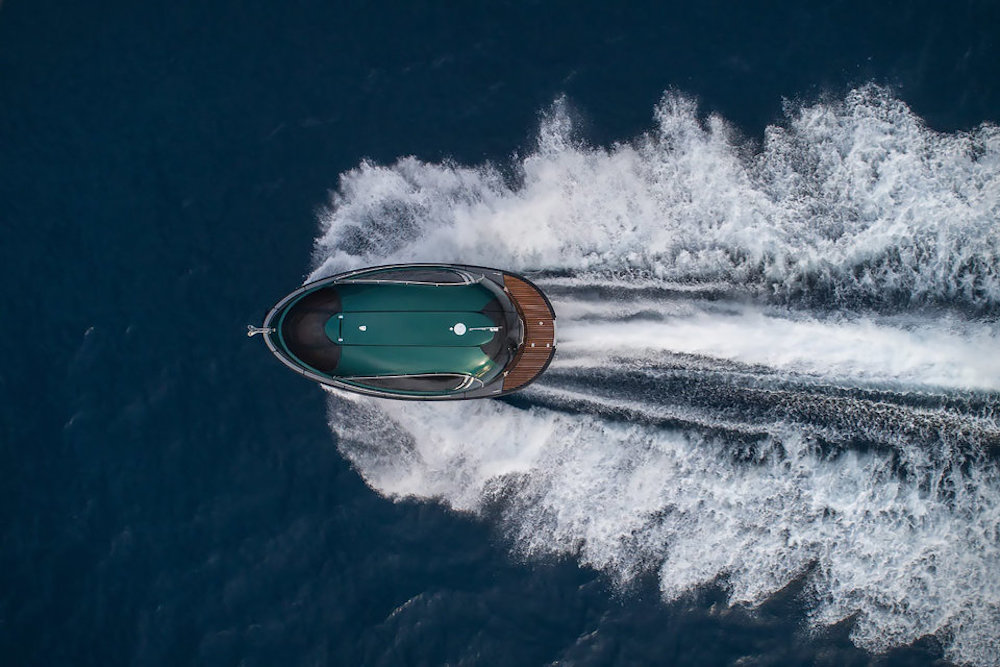 jet capsule yacht