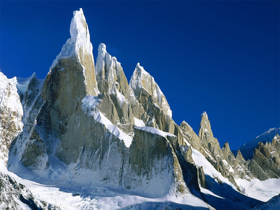 Cerro Torre (3128 m) - Chile/Argentina