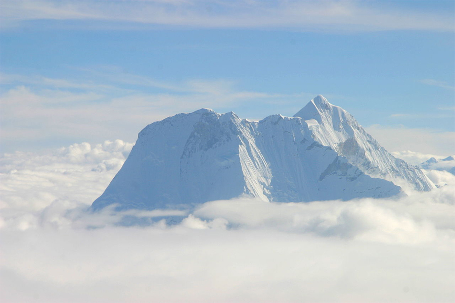 Melungtse (7181 m) - China (Tibet)